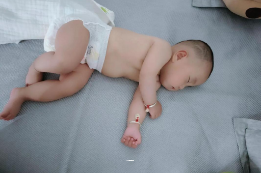 天门宝宝积食发烧怎么处理